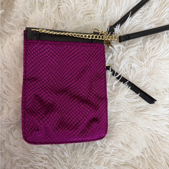 Juicy Couture Black and Purple Crossbody Bag - Picture 4 of 4